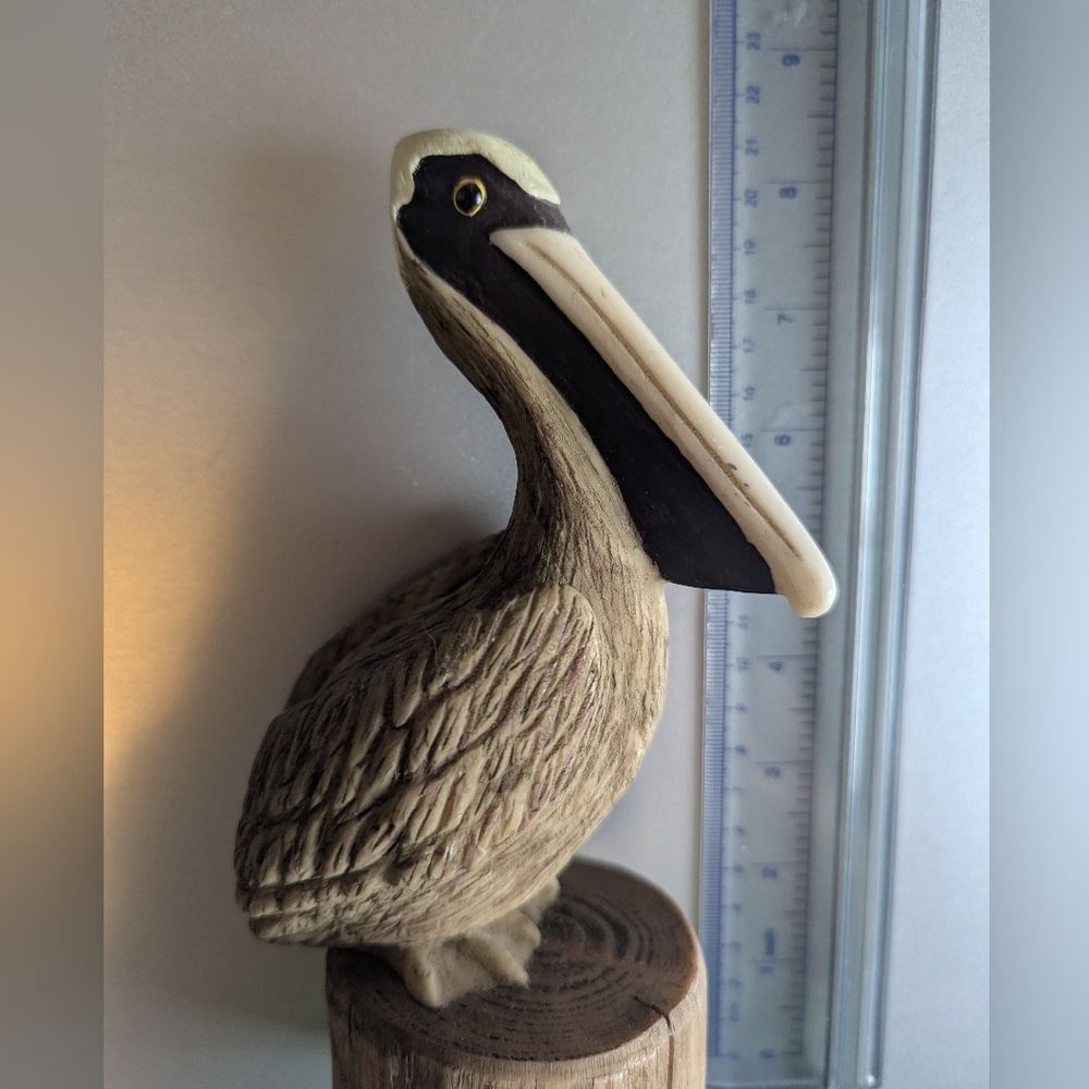 ⚓ 8" Resin Pelican Statue